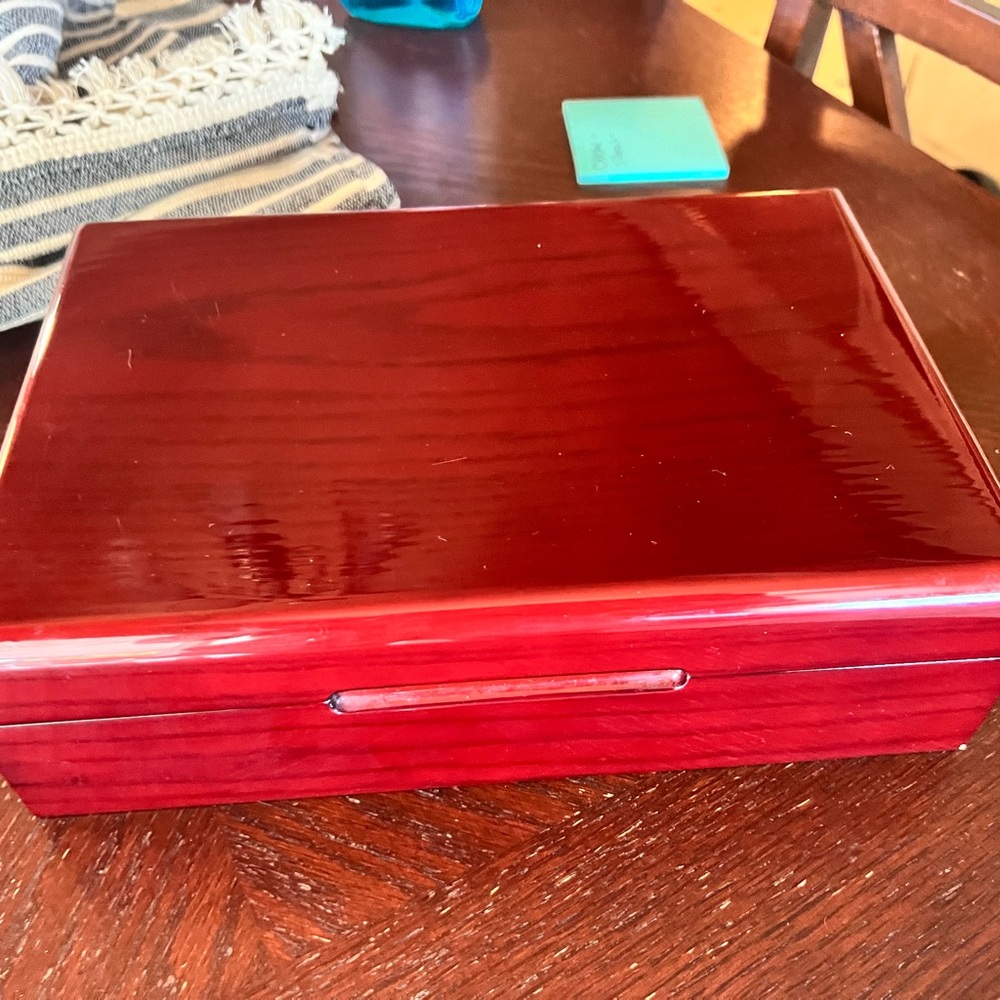 Vintage jewelry box